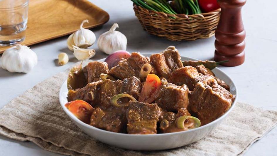 Binagoongang Lechon Kawali sa Gata Recipe