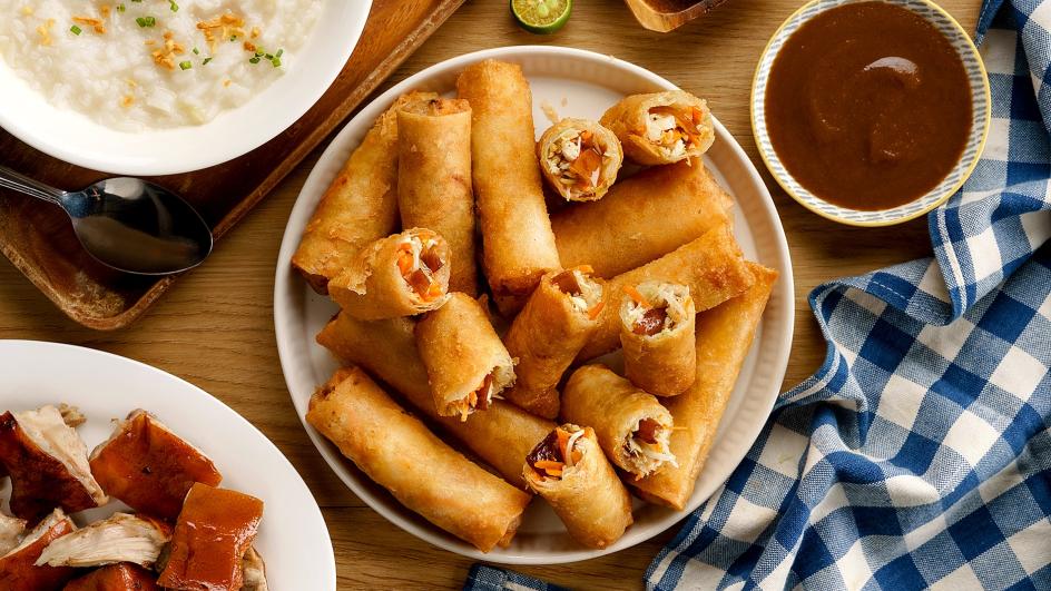 Lumpiang Gulay with Lechon