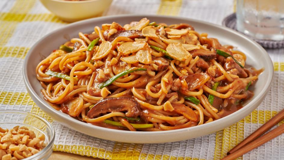 Charlie Chan-Style Chicken Pasta Recipe