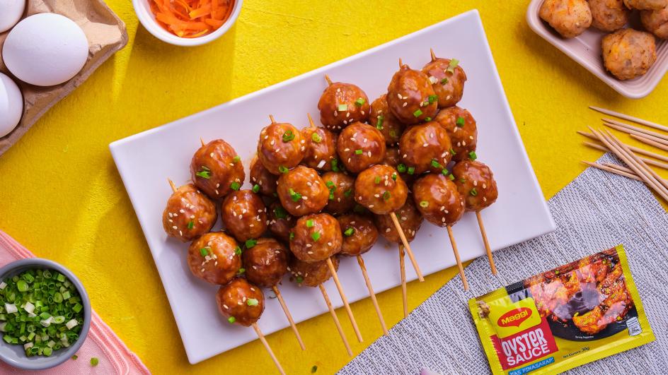 Glazed Fried Chicken Meatballs