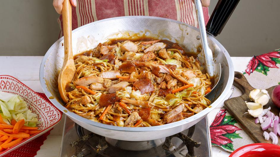 Lechon Pansit