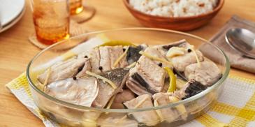 https://www.maggi.ph/sites/default/files/styles/ln_search_recipe_resultdesktop/public/srh_recipes/0a9616f5d74d1b2e50260e4fe3778b53.jpg?h=28121b77&itok=JcMX-hlz