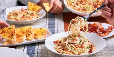 https://www.maggi.ph/sites/default/files/styles/ln_search_recipe_resultdesktop/public/srh_recipes/247d63b4d7f0d68d2b69352557008e0d.jpg?h=561fe1eb&itok=FDV3V_xu