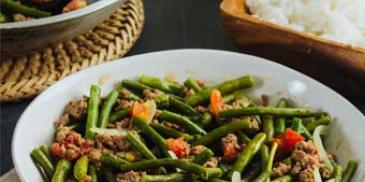 https://www.maggi.ph/sites/default/files/styles/ln_search_recipe_resultdesktop/public/srh_recipes/4e7db0bd899f83af080c4fada0617bbf.jpg?h=4314e9e3&itok=Cc0Zylv3