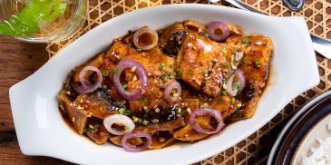 https://www.maggi.ph/sites/default/files/styles/ln_search_recipe_resultdesktop/public/srh_recipes/67f06a7f700fcd11f67db7d4f04f5e7c.jpg?h=561fe1eb&itok=5cc8k8LN