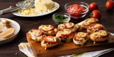https://www.maggi.ph/sites/default/files/styles/ln_search_recipe_resultdesktop/public/srh_recipes/6af4b99f8ffb2f4d6f00d20238d2d93a.jpg?h=5f1b5b34&itok=sXNfbGAd