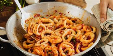 https://www.maggi.ph/sites/default/files/styles/ln_search_recipe_resultdesktop/public/srh_recipes/7102b544273d2285488dcc26af05de07.jpg?h=1cfd0f79&itok=4bkRd7F9