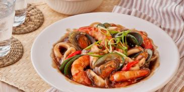 https://www.maggi.ph/sites/default/files/styles/ln_search_recipe_resultdesktop/public/srh_recipes/8fdf1a82c66bfda0b0d7178c0bad04f4.jpg?h=476030cb&itok=wujMxVtf