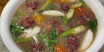 https://www.maggi.ph/sites/default/files/styles/ln_search_recipe_resultdesktop/public/srh_recipes/97bd56e2595b1adb1823520b5c9f7c1b.jpg?h=71976bb4&itok=WmAxcWZB