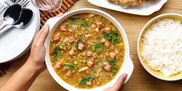 https://www.maggi.ph/sites/default/files/styles/ln_search_recipe_resultdesktop/public/srh_recipes/b8857c8ac8fcee5c7f007cb79817ec40.jpg?h=561fe1eb&itok=nmnWOiDI
