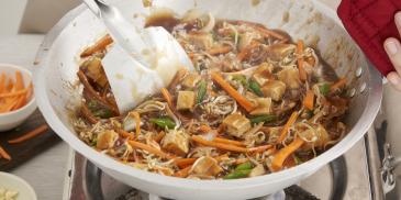 https://www.maggi.ph/sites/default/files/styles/ln_search_recipe_resultdesktop/public/srh_recipes/d0990643f6ae16ba0bf3212cdfff147a.jpg?h=11c73bcf&itok=GeombQ1s