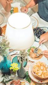 https://www.maggi.ph/sites/default/files/styles/search_result_153_272/public/Diskarte%20Tips%20Para%20sa%20Media%20Noche%20Handaan.jpg?itok=MDl7GTt7