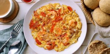 Tortang Sibuyas, Kamatis at Hipon Recipe