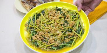 Adobong Kangkong