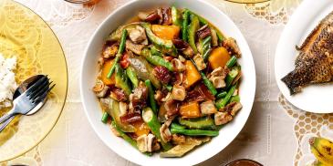 Pinakbet with Lechon