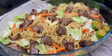 Pansit Canton with Litsong Baka Recipe