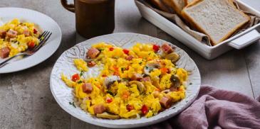 Ham and Mushroom Scrambled Egg