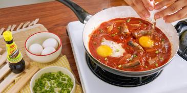 Ginisang Sardinas with Egg